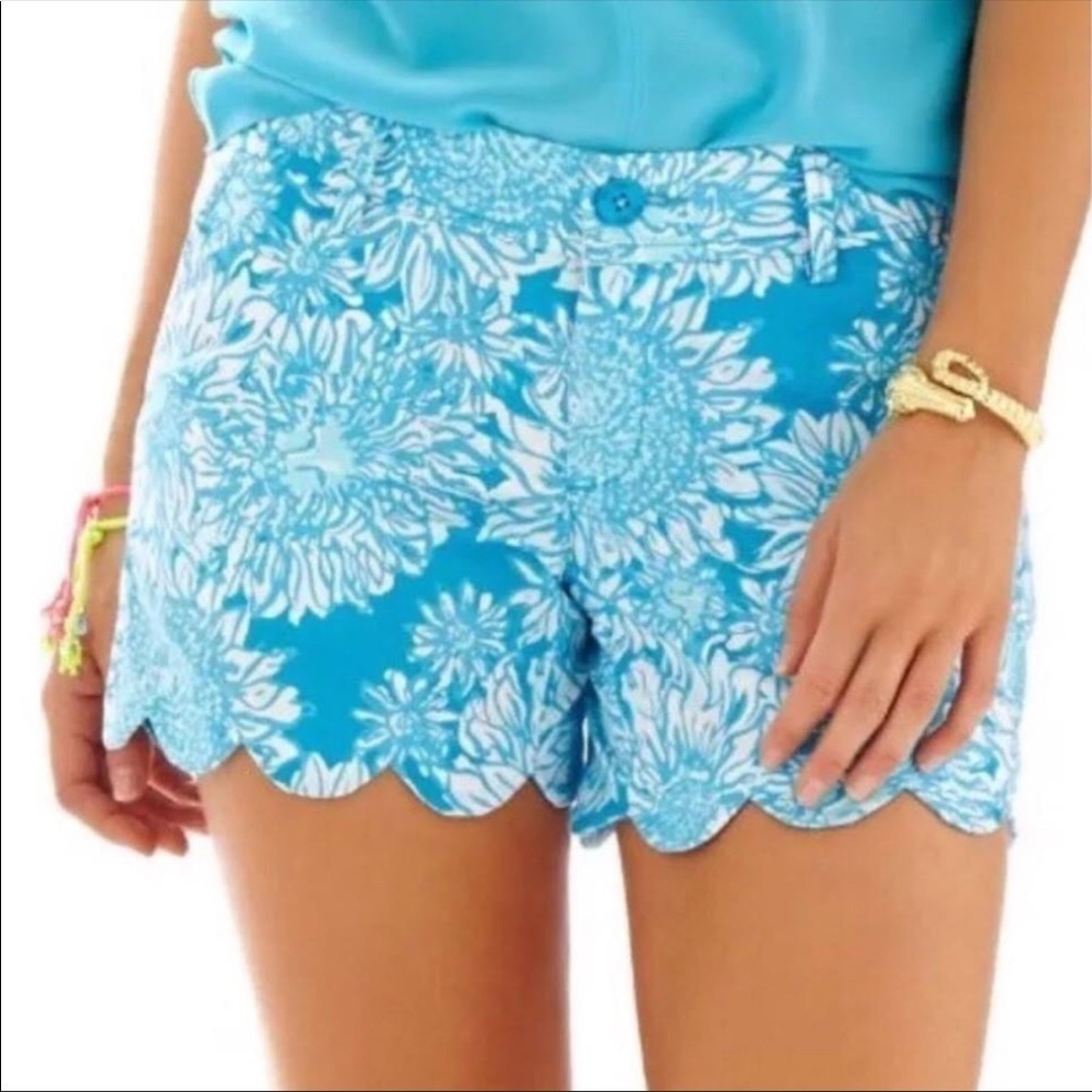 Lilly Pulitzer Scalloped Buttercup Shorts- Blue Lion In The Sun Floral